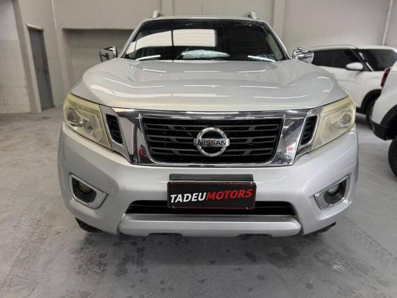 NISSAN FRONTIER 2.3 16V TURBO DIESEL LE CD 4X4 AUTOMÁTICO NISSAN FRONTIER 2.3 16V TURBO DIESEL LE CD 4X4 AUTOMÁTICO